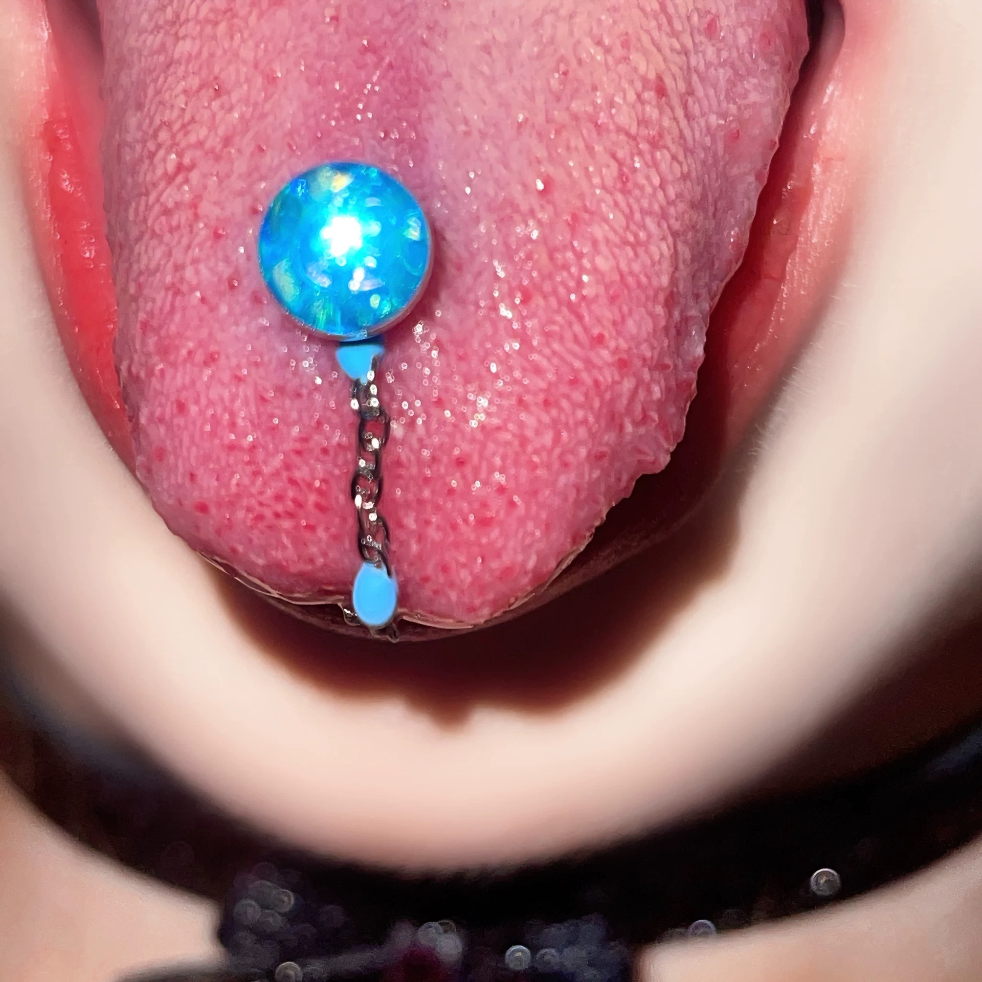 1Pc High-Quality Trendy Blue G - Body Jewelry High Quality recensione e prezzo