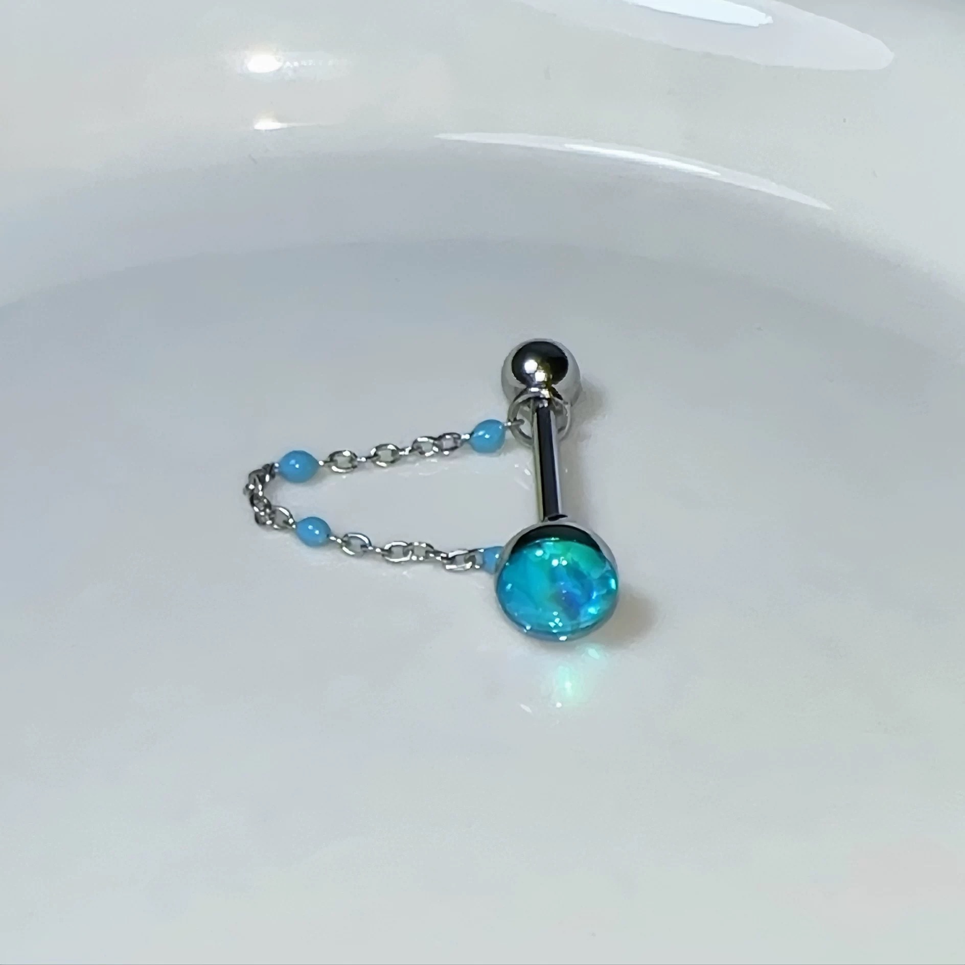 1Pc High-Quality Trendy Blue G - Body Jewelry High Quality recensione e prezzo