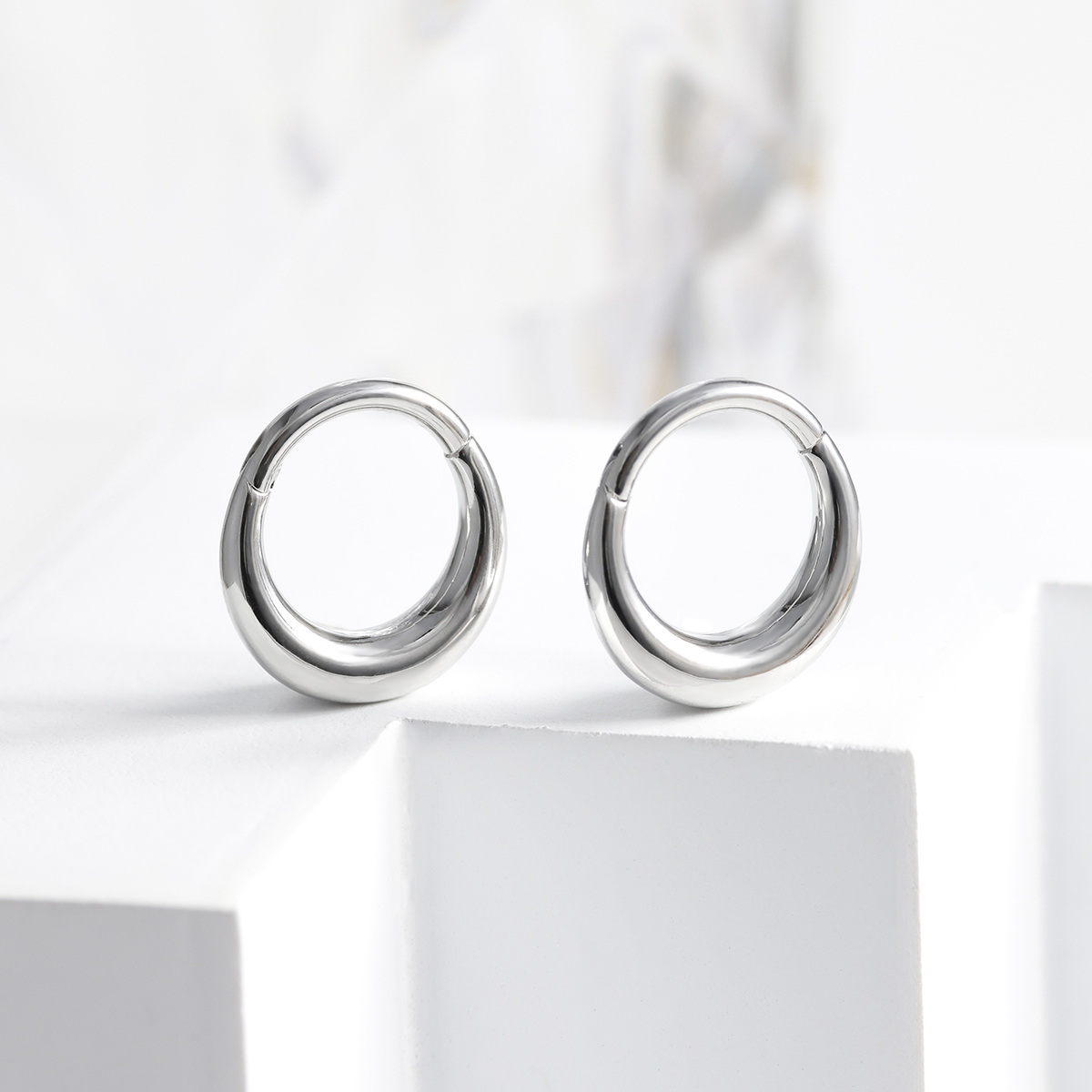 Stainless Steel Hinged Hoop No - Clicker Ring Seamless recensione e prezzo