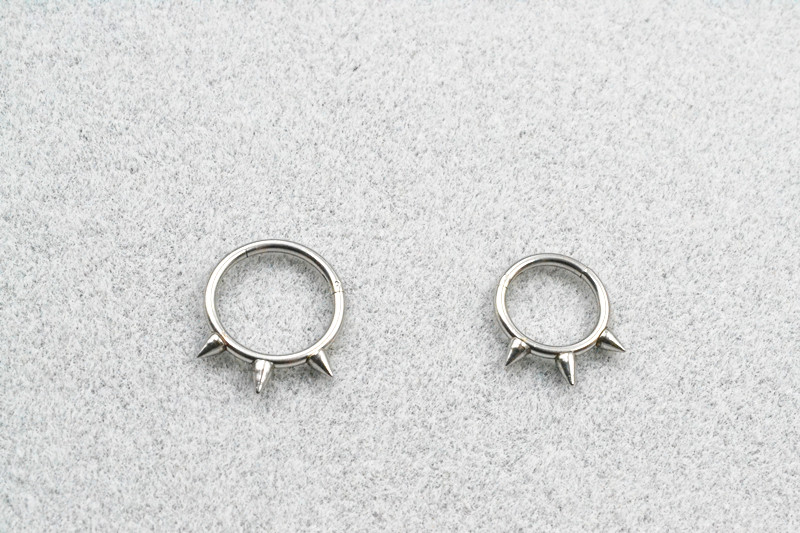 50pcs/Lot  Seamless Hinged Seg - Clicker Ring Seamless recensione e prezzo