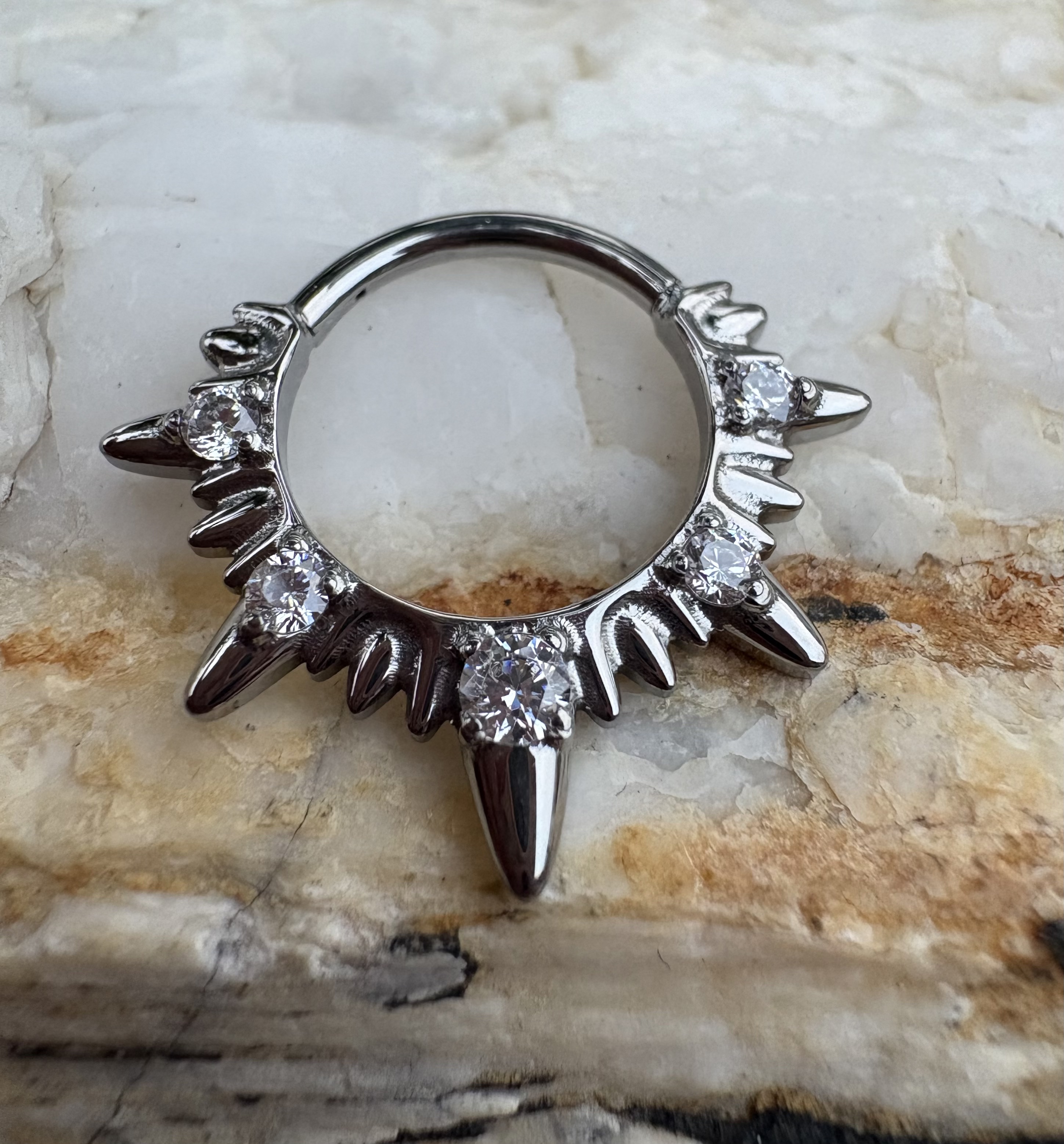 16G Implant Grade Titanium Hin - Body Jewelry Implant Grade Titanium recensione e prezzo