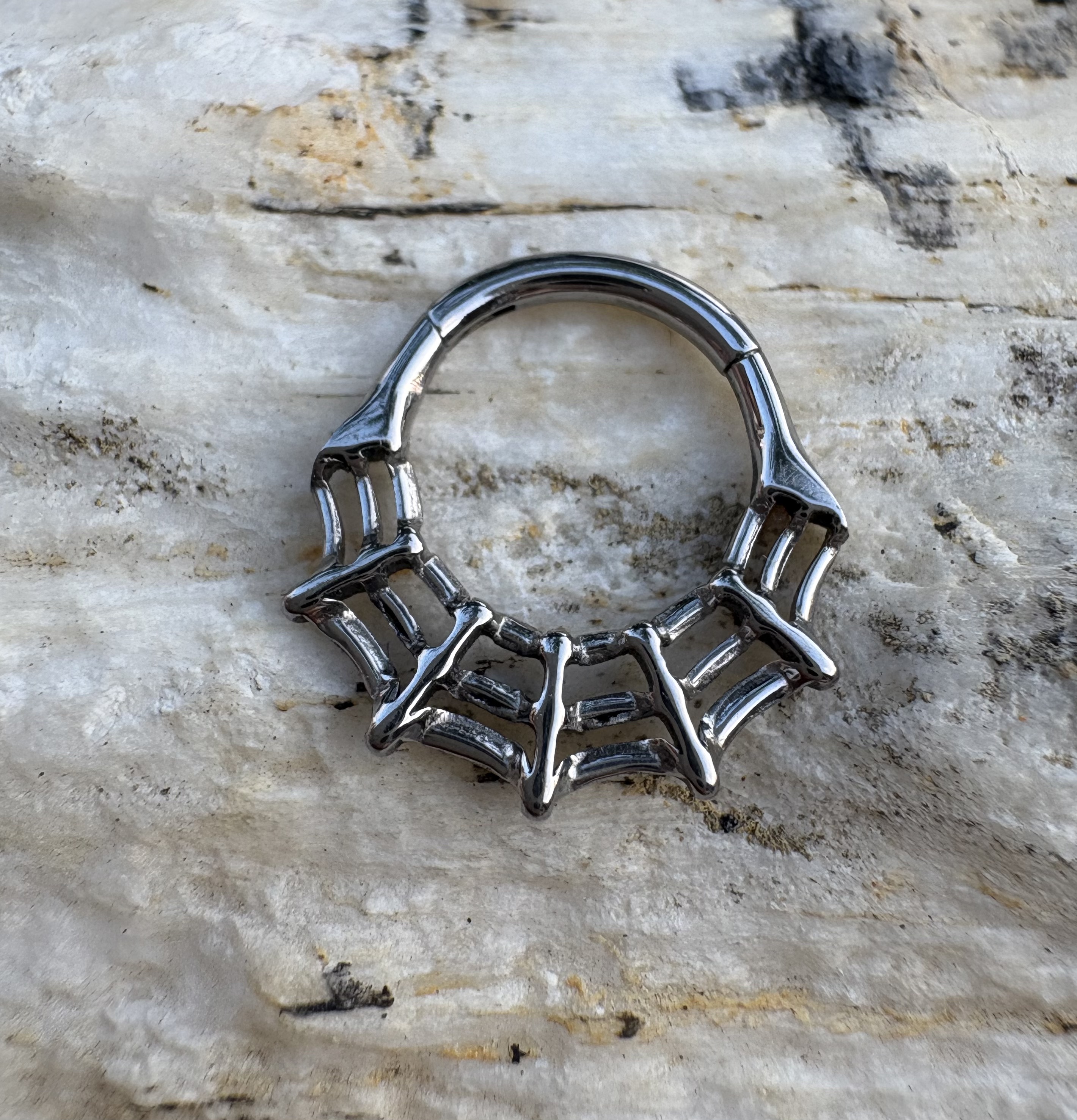 16G Implant Grade Titanium AST - Body Jewelry Implant Grade Titanium recensione e prezzo